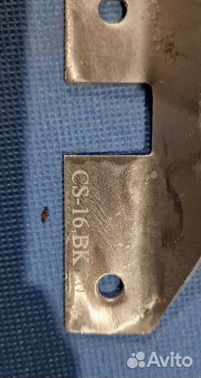 Крюк универсальный CS16