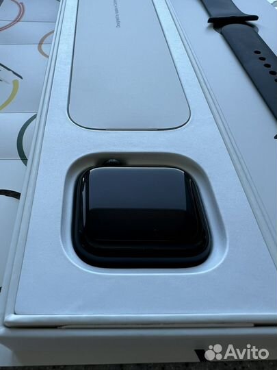 Apple Watch SE 40mm M/L Темная Ночь