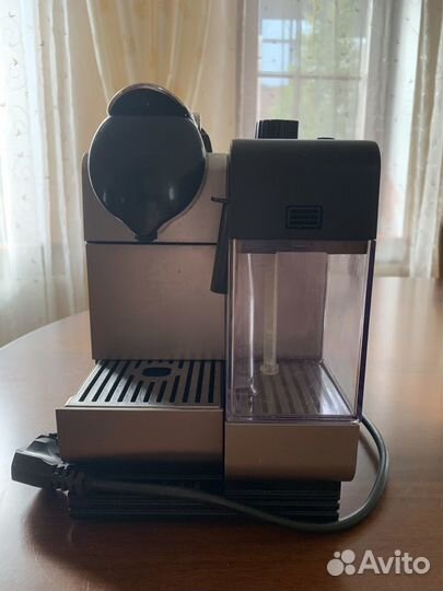 Кофемашина delonghi nespresso EN520.S