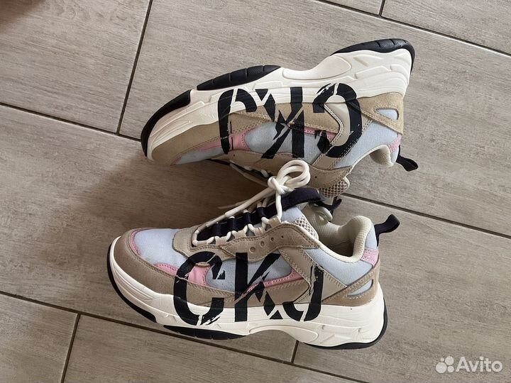 Calvin klein кроссовки 38 оригинал