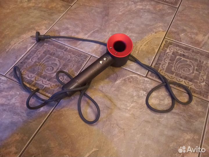 Фен Dyson Supersonic HD08 на детали