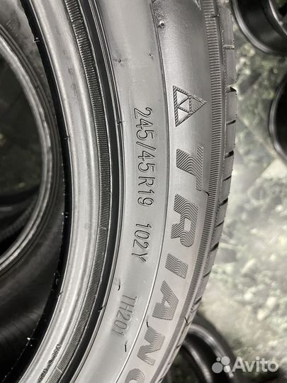 Triangle TH201 245/45 R19 и 275/40 R19 102Y