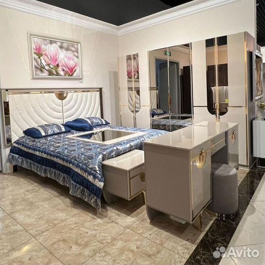 Спальный гарнитур Агата