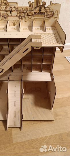 Многоуровневая парковка для машинок