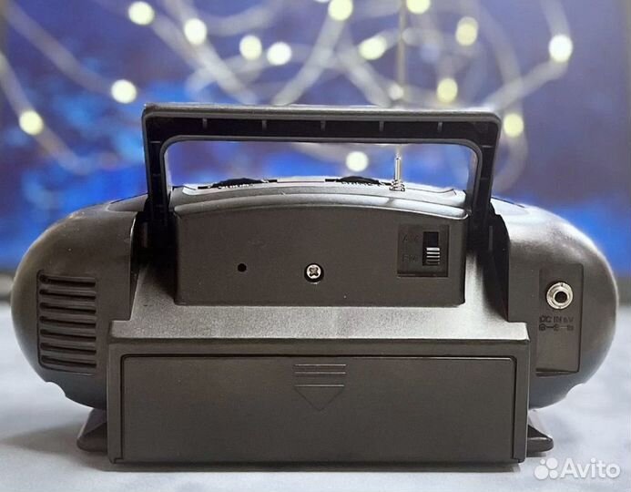 Стильный Радиоприемник из 90-х