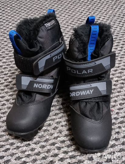 Лыжные ботинки и коньки