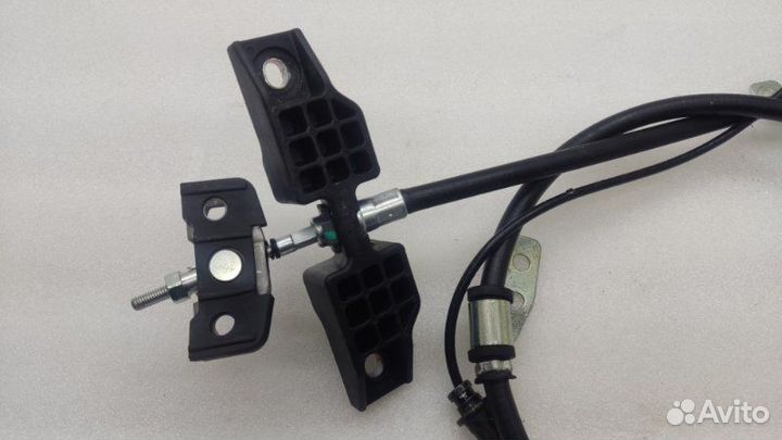 Трос стояночного тормоза Kia K5 DL3 G4NA 2021