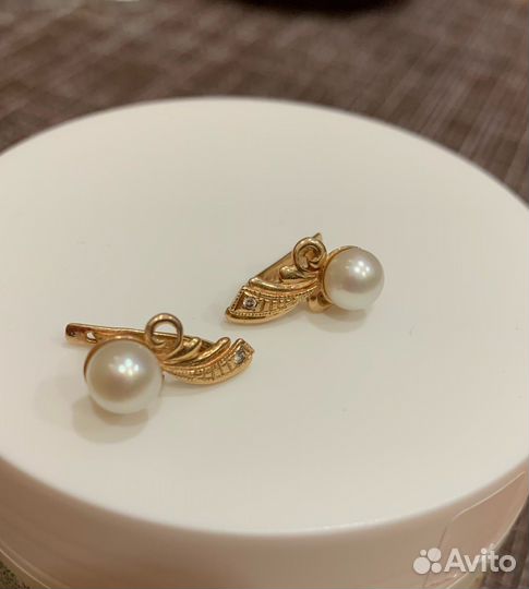 Золотые серьги