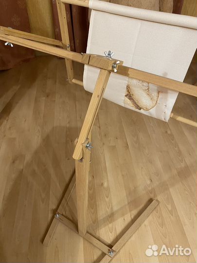 Станок для вышивания напольный