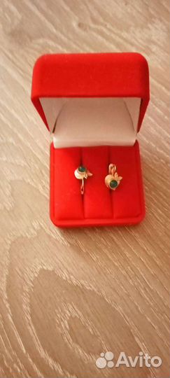 Золотые серьги