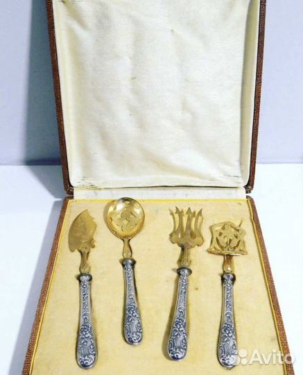 Набор столовых приборов старая Франция