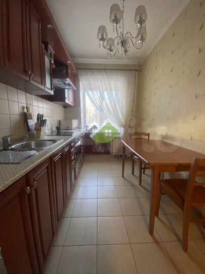 2-к. квартира, 55 м², 2/5 эт.