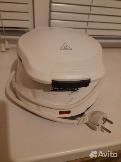 Электрическая вафельница бу