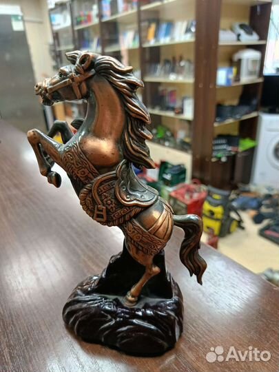 Конь зажигалка