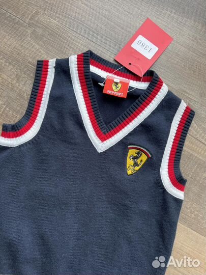 Жилетка хлопок на мальчика 5-6 лет Ferrari