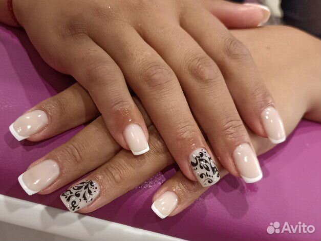 Маникюр и педикюр