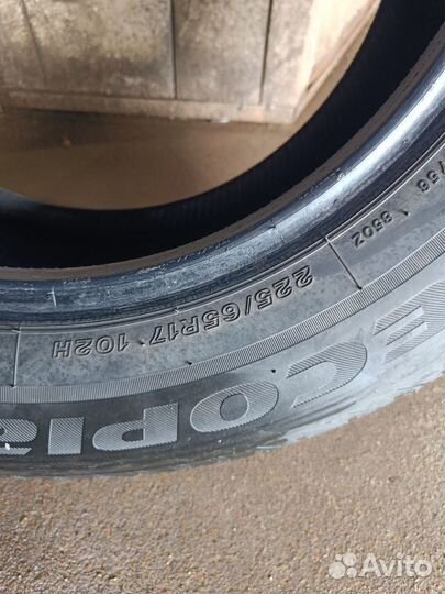 Bridgestone Ecopia EP850 225/65 R17 102B