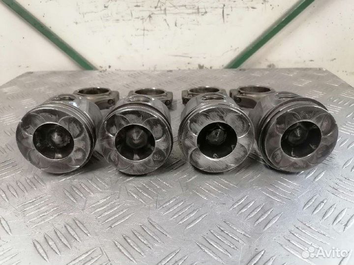 Поршень с шатуном Opel Corsa D 1.3 CDTi