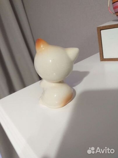 Фарфоровые статуэтка котёнок,ссср