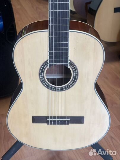Классическая гитара