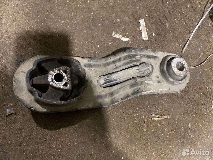 Подушка двигателя Renault Koleos,Nissan