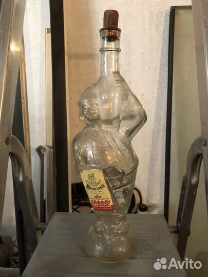 Оригинальная коллекционная бутыль