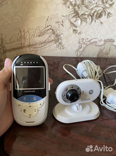 Видеоняня Motorola MBP27T (белый)