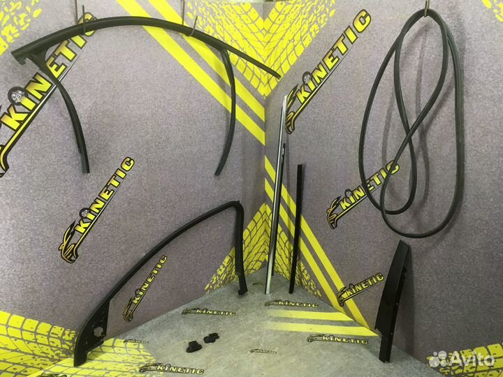 Уплотнитель передней правой двери Ауди А4 Б8 A4 B8