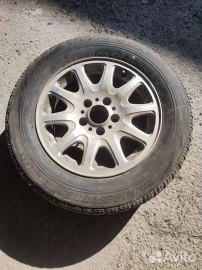 R16 Bridgestone Blizzak VRX 225/60, PCD 5x120 DIA 72.5