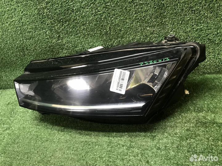 Фара левая Skoda Octavia
