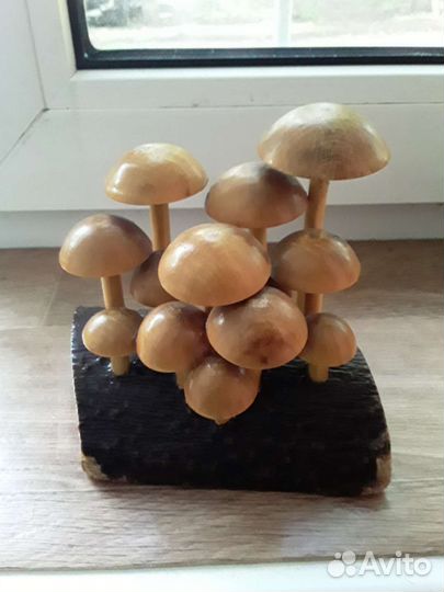 Деревянная поделка 