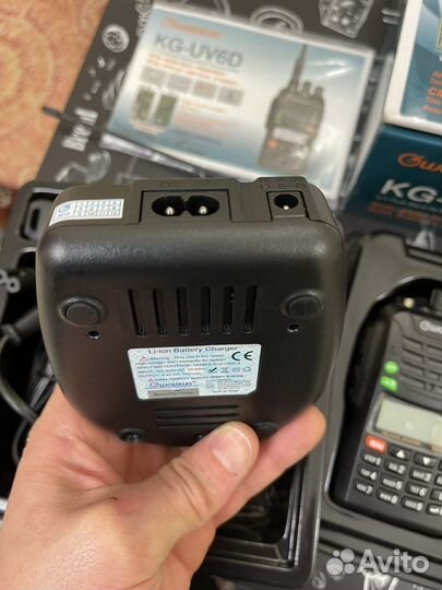 Рация профессиональная Wouxun KG-UV6D