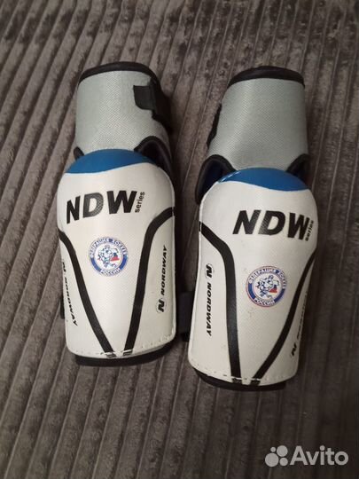 Налокотники хоккейные