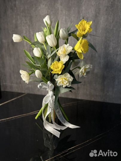 Букет цветов, букет на 14 февраля, букет на 8 март