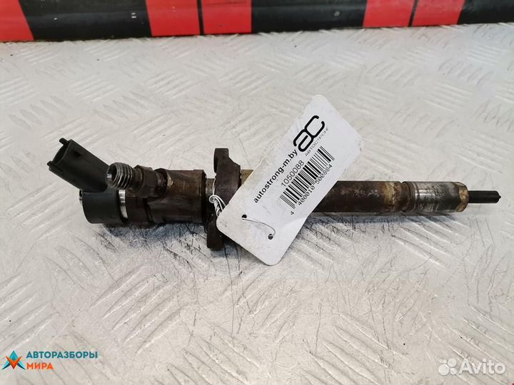 Форсунка Ford Focus 2 рест. 2009 1477146