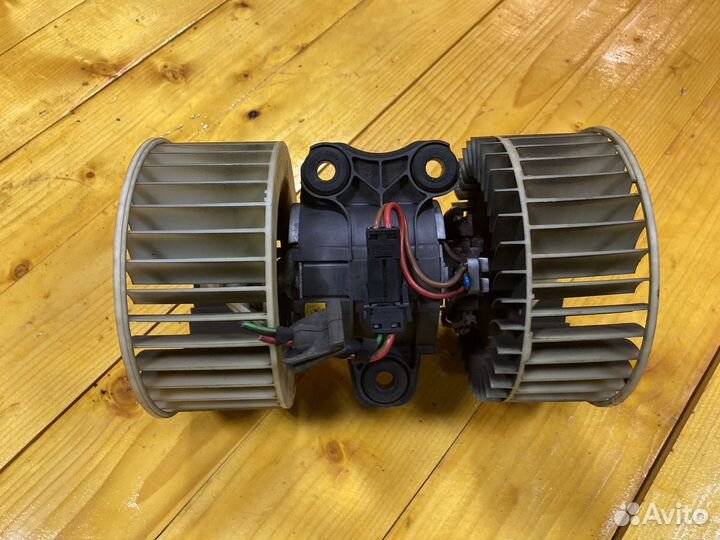Моторчик печки range rover l322