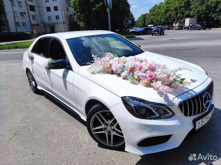 Свадебные украшения на авто