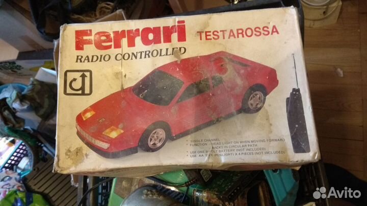 Радиоуправляемая модель ferrari