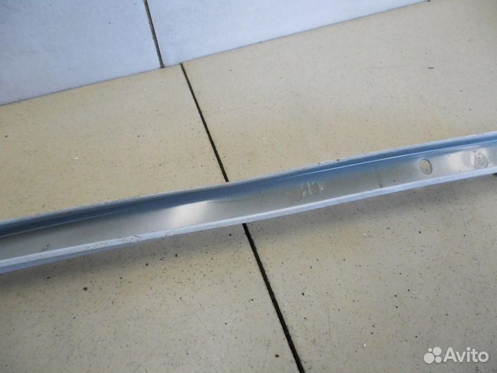 Направляющая стекла Hi Lux 2015