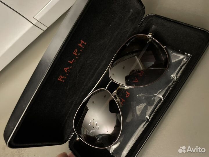 Солнцезащитные очки