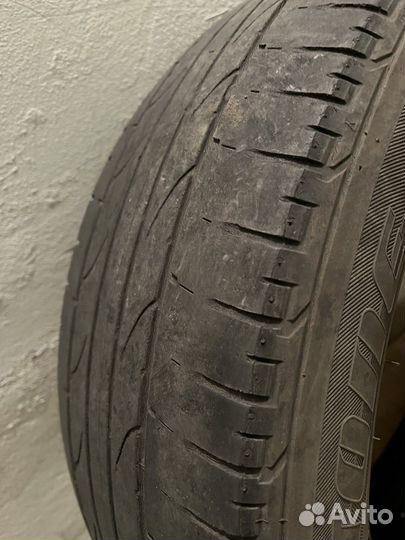 Bridgestone Dueler H/P Sport 215/60 R17 100