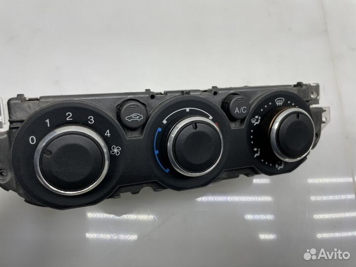 Блок управления климатом/печкой Ford Focus 2 дорес