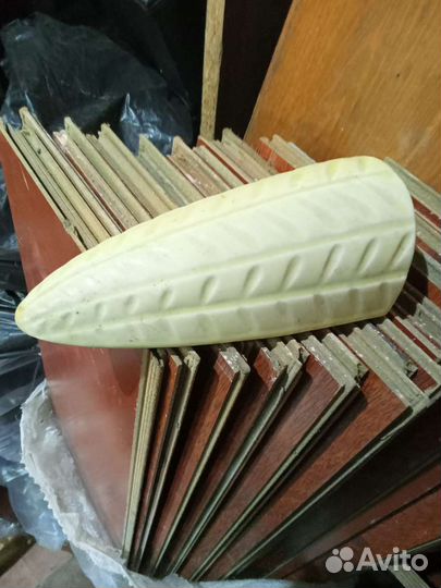 Домашняя фарфоровая утварь