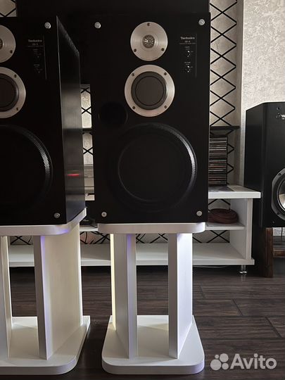 Подставки, стойки под акустику