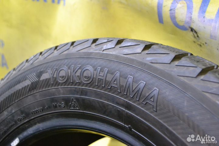 Yokohama Ice Guard IG30 215/60 R16