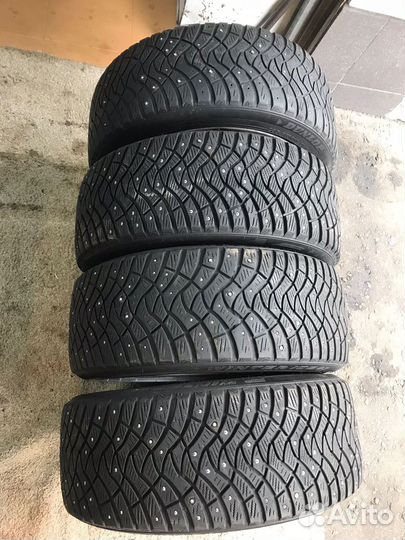 Dunlop SP Winter Ice 03 235/45 R18 98T