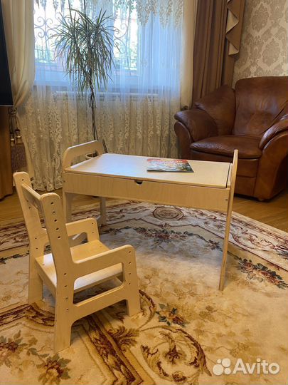 Стол мольберт монтессори