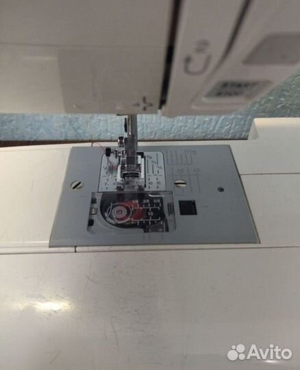 Швейная машина Janome 2030 dc