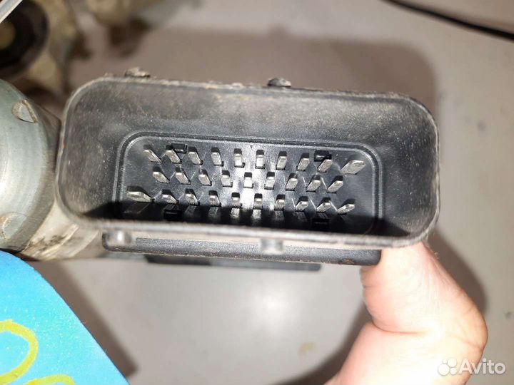 Мотор стеклоподъемника передний правый Passat B5