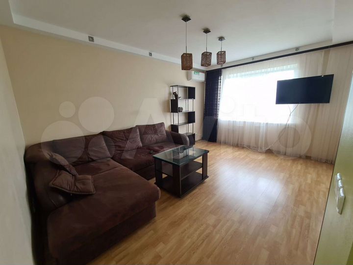 2-к. квартира, 50 м², 4/9 эт.